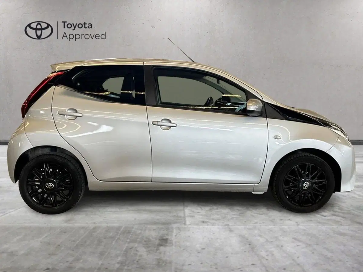Toyota Aygo usata a Milano (5)