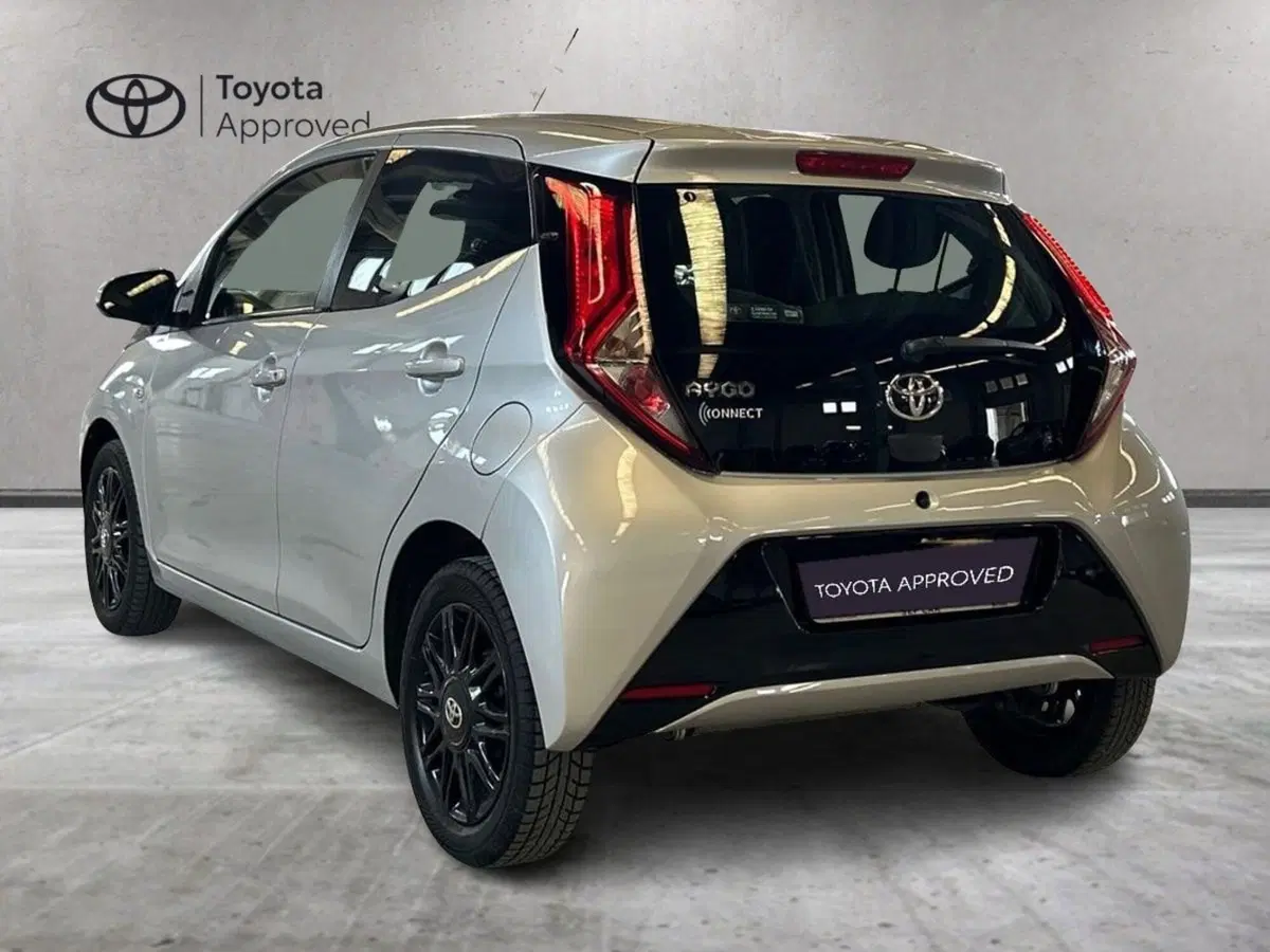 Toyota Aygo usata a Milano (6)