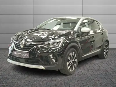 Renault Captur Full Hybrid E-Tech 145 CV Engineered del 2023 usata a Frosinone