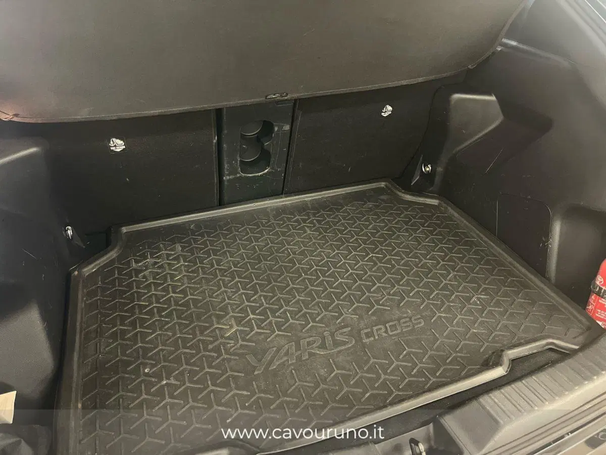 Toyota Yaris Cross usata a Ferrara (13)