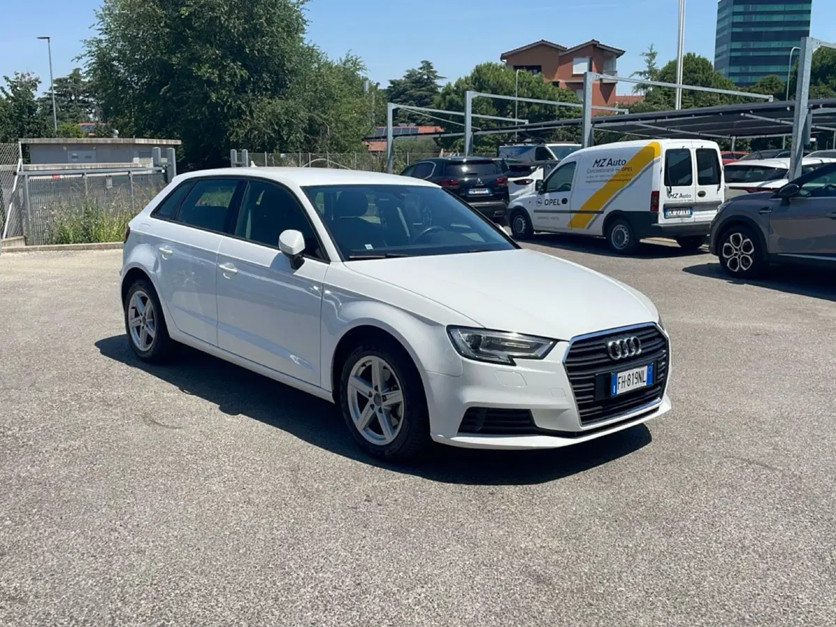 Audi A3 Sportback usata a Bologna (8)