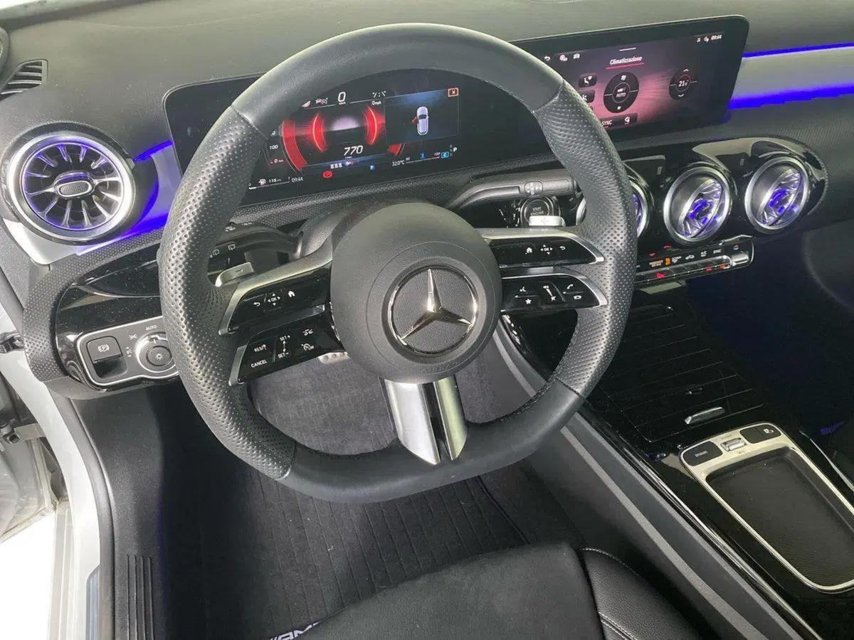 Mercedes-Benz Classe A usata a Bergamo (8)