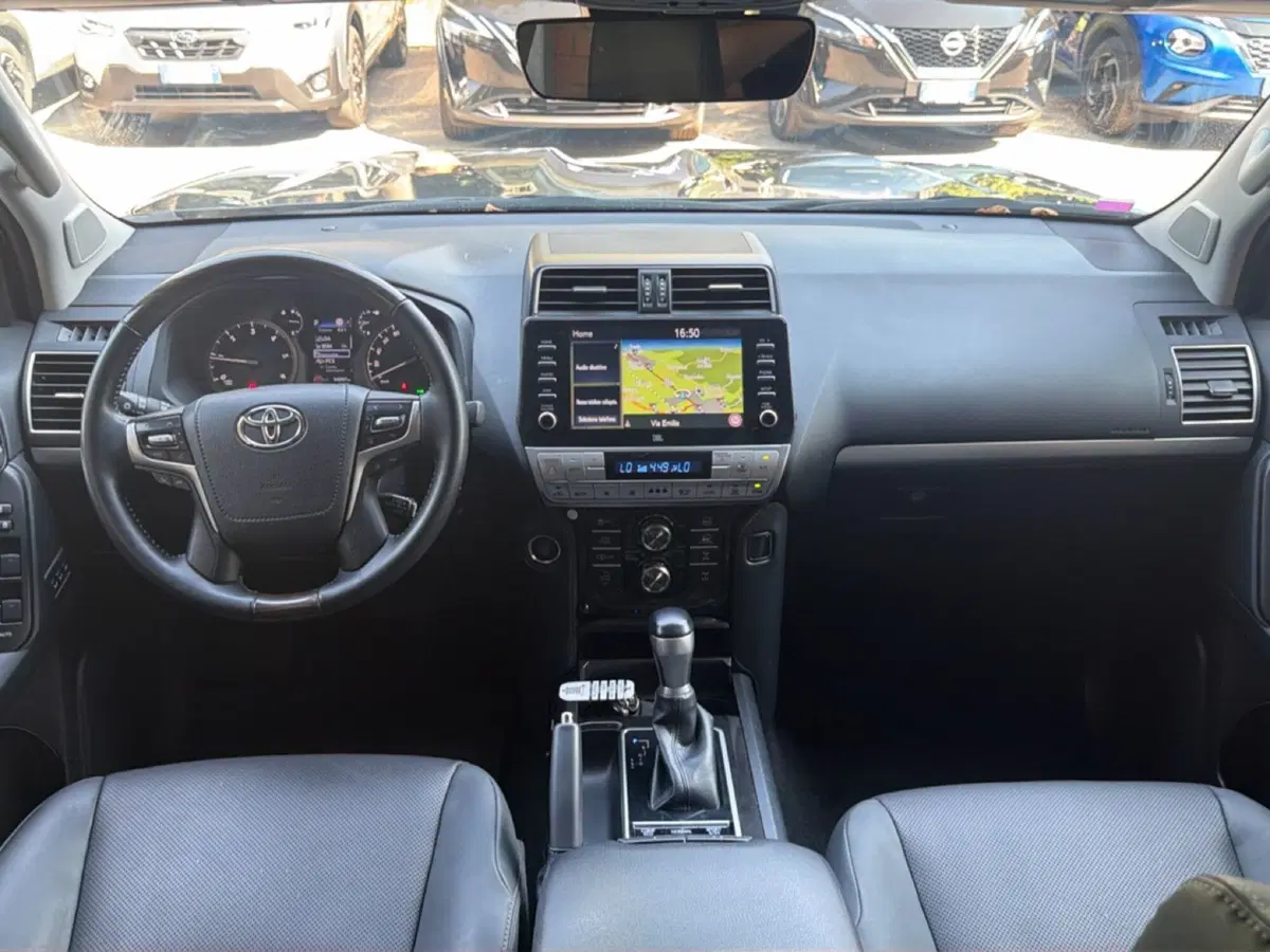 Toyota Land Cruiser usata a Bologna (10)
