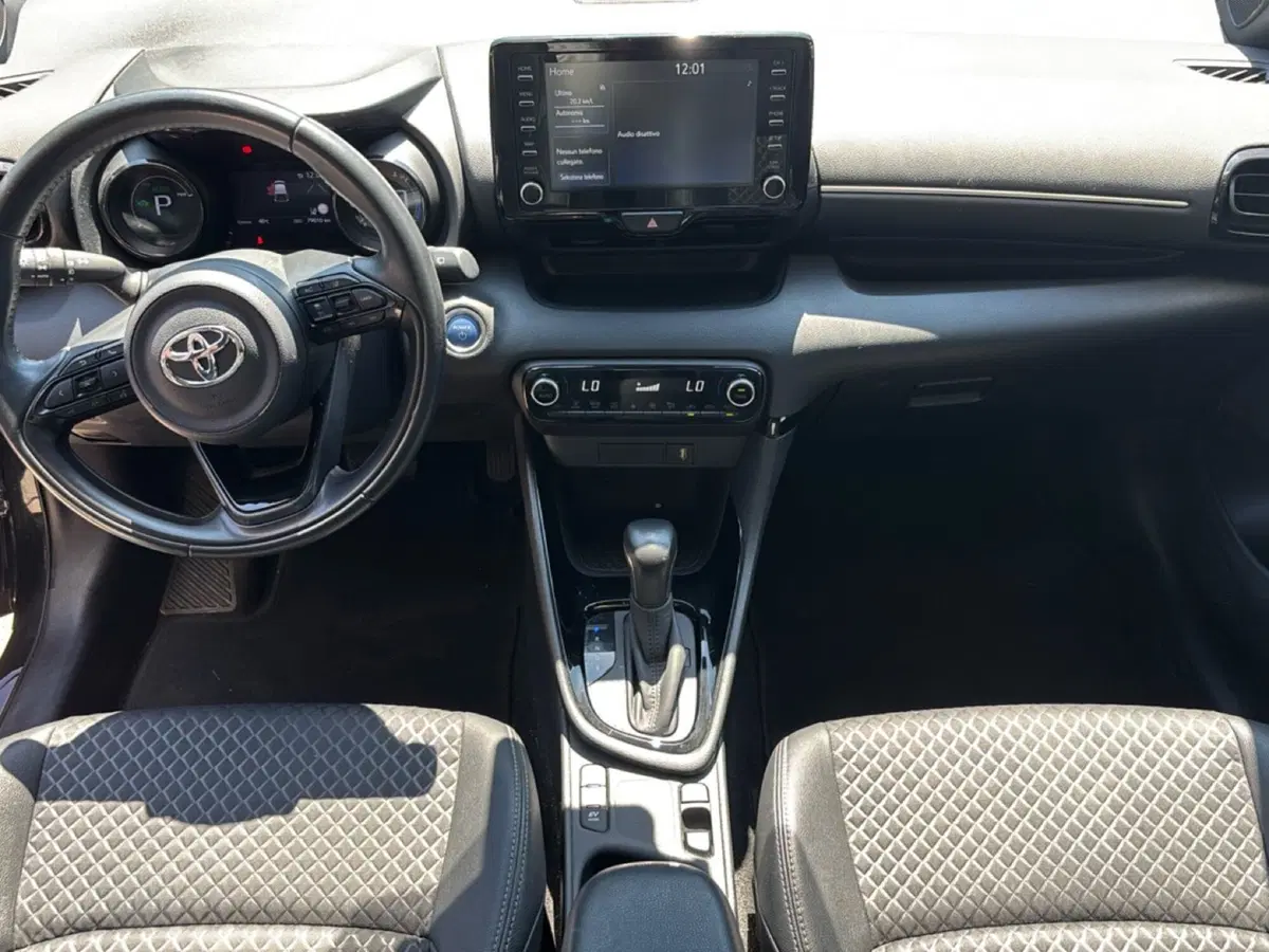 Toyota Yaris usata a Bologna (10)
