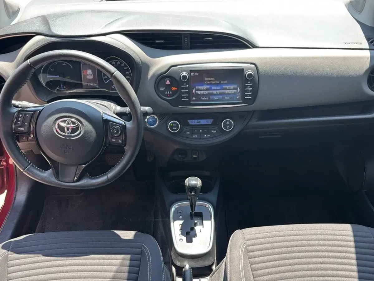 Toyota Yaris usata a Bologna (10)