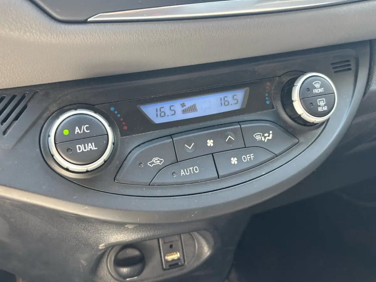 Toyota Yaris usata a Bologna (14)