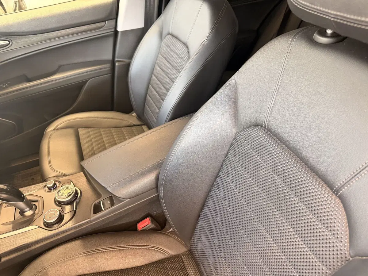 Alfa Romeo Stelvio usata a Latina (12)