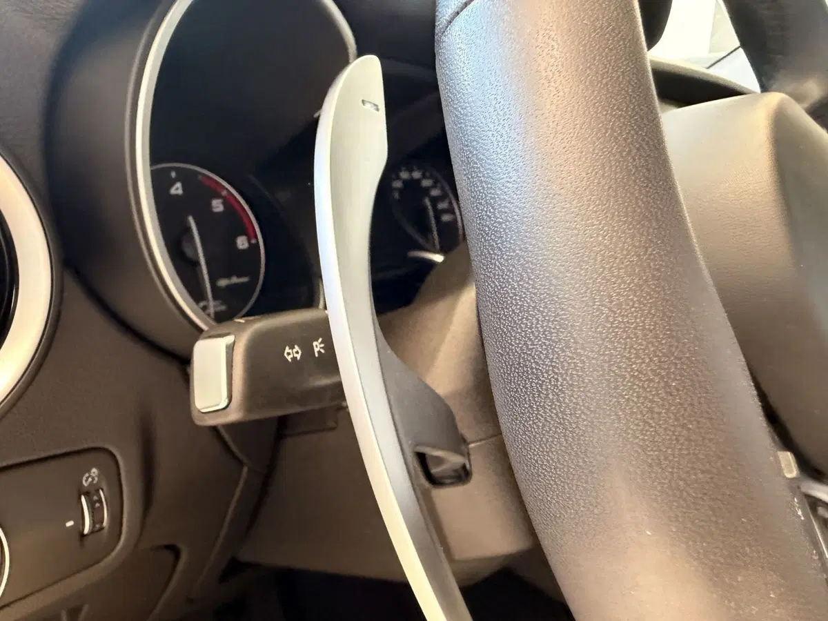 Alfa Romeo Stelvio usata a Latina (14)