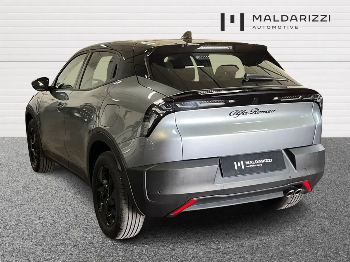 Alfa Romeo Junior usata a Bari (4)