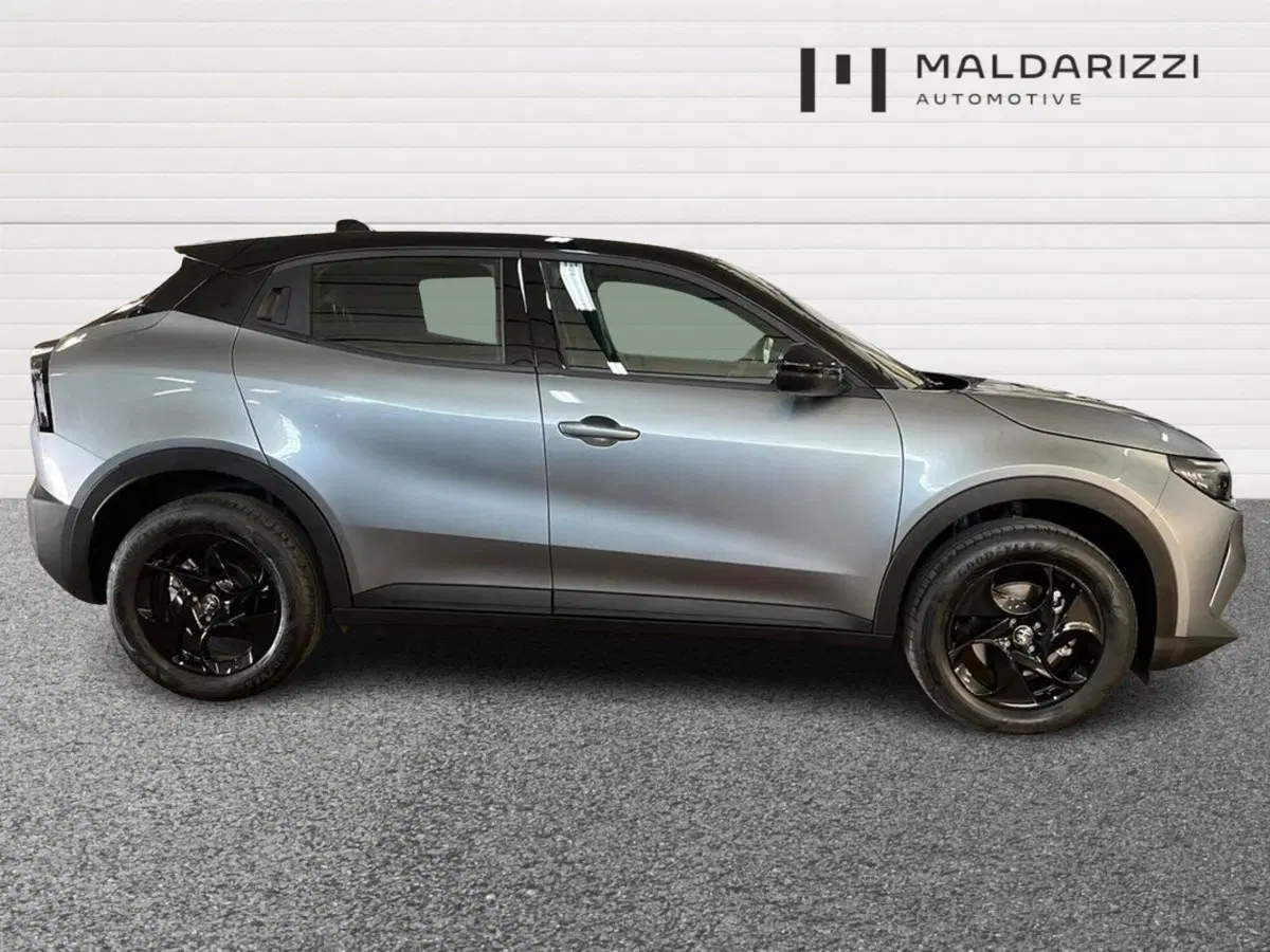 Alfa Romeo Junior usata a Bari (5)