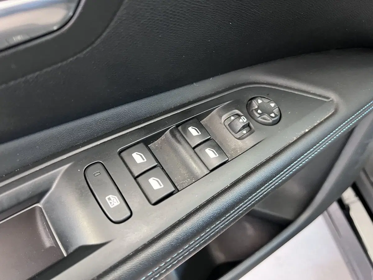 Peugeot 3008 usata a Bari (12)