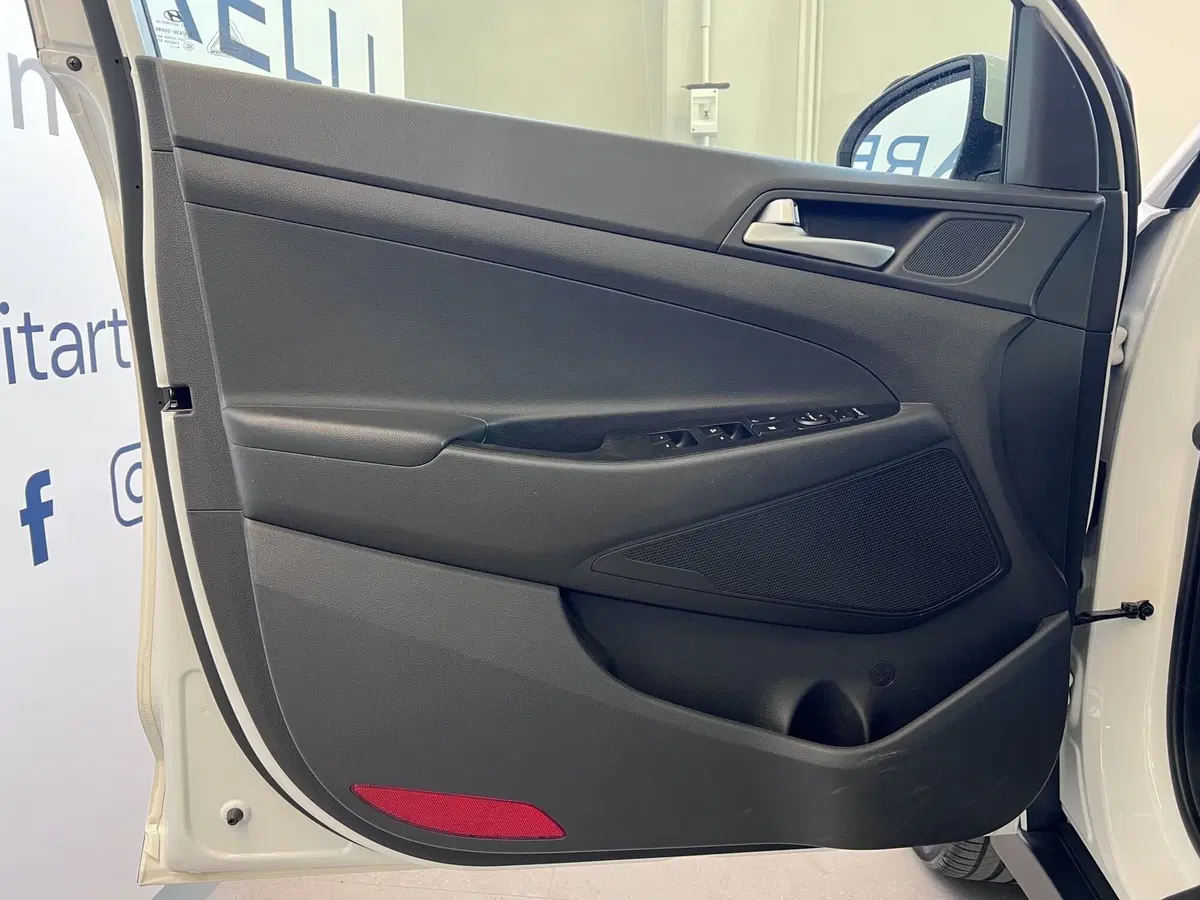 Hyundai Tucson usata a Bari (11)