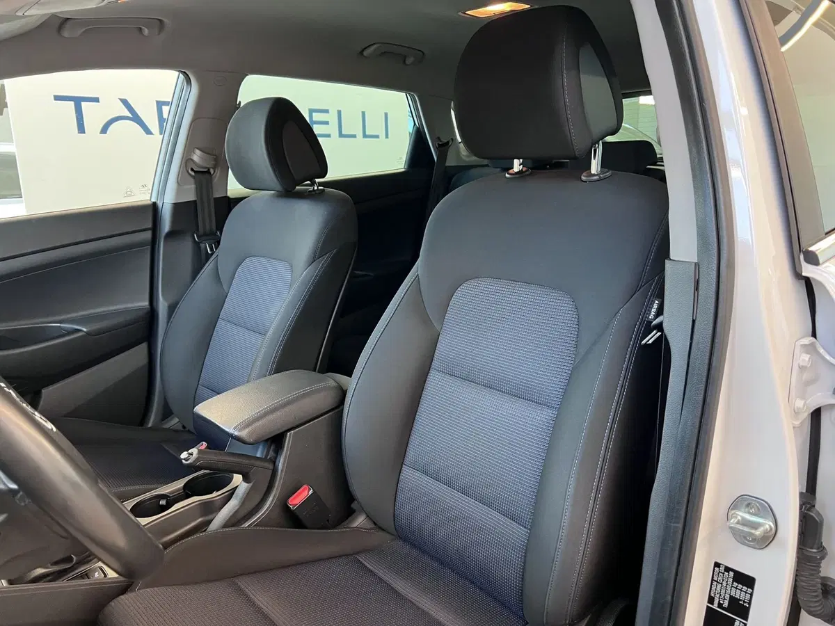 Hyundai Tucson usata a Bari (14)