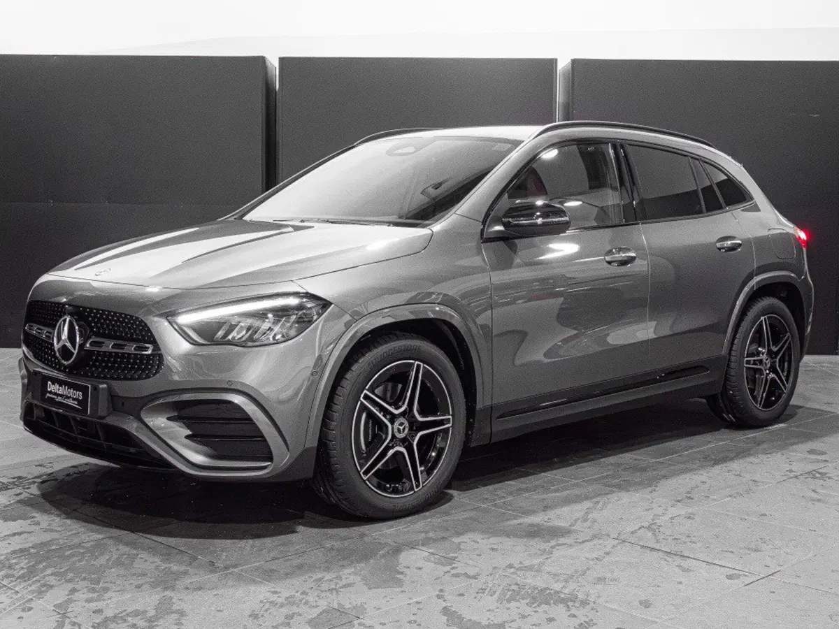 Mercedes-Benz GLA SUV nuova a Ancona