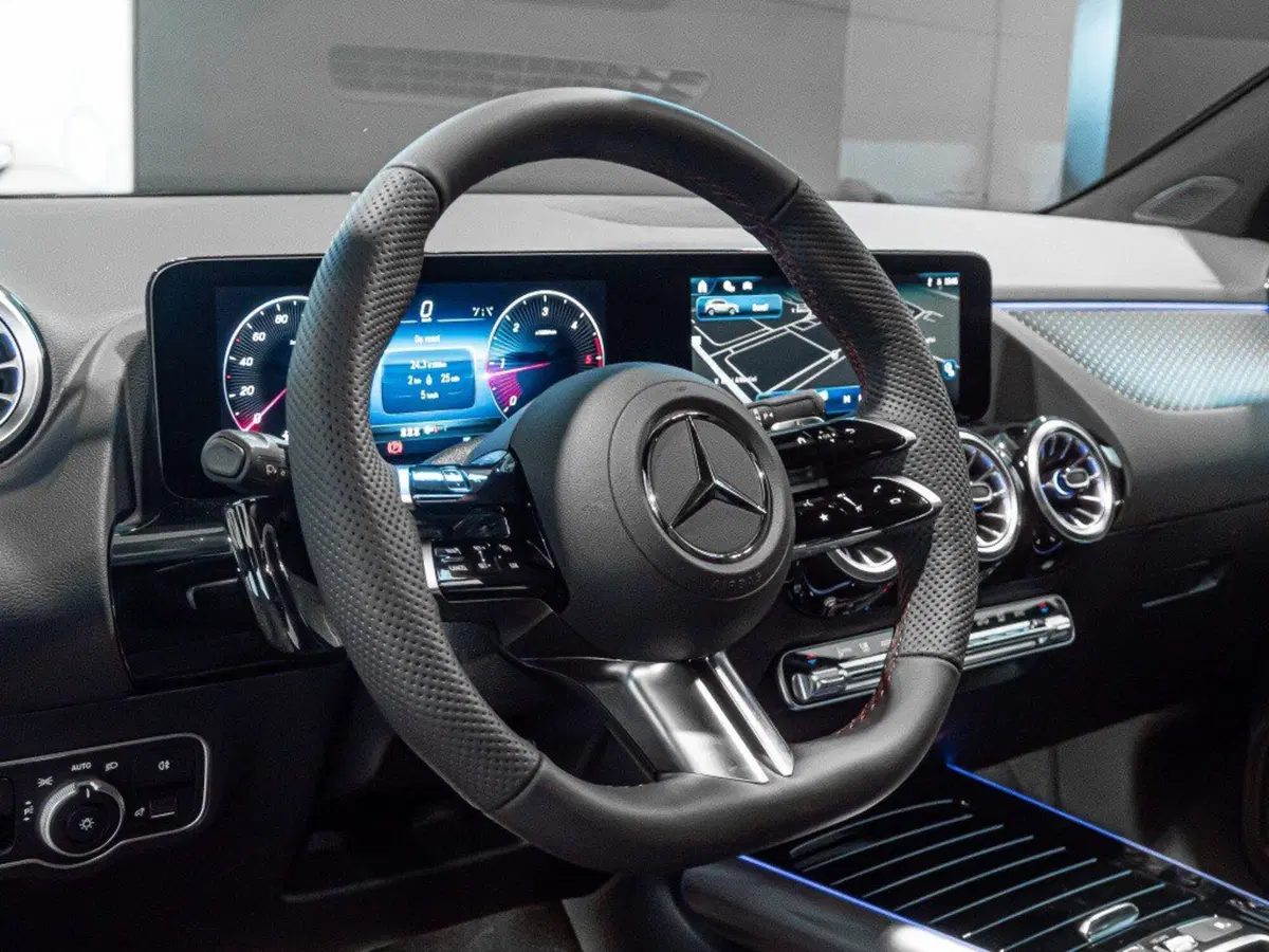 Mercedes-Benz GLA SUV nuova a Ancona (11)