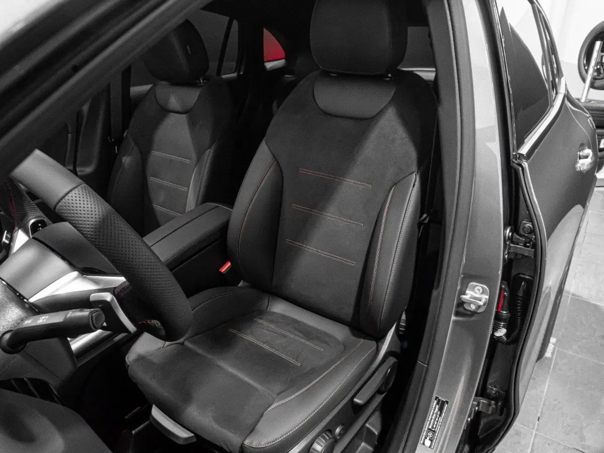 Mercedes-Benz GLA SUV nuova a Ancona (12)