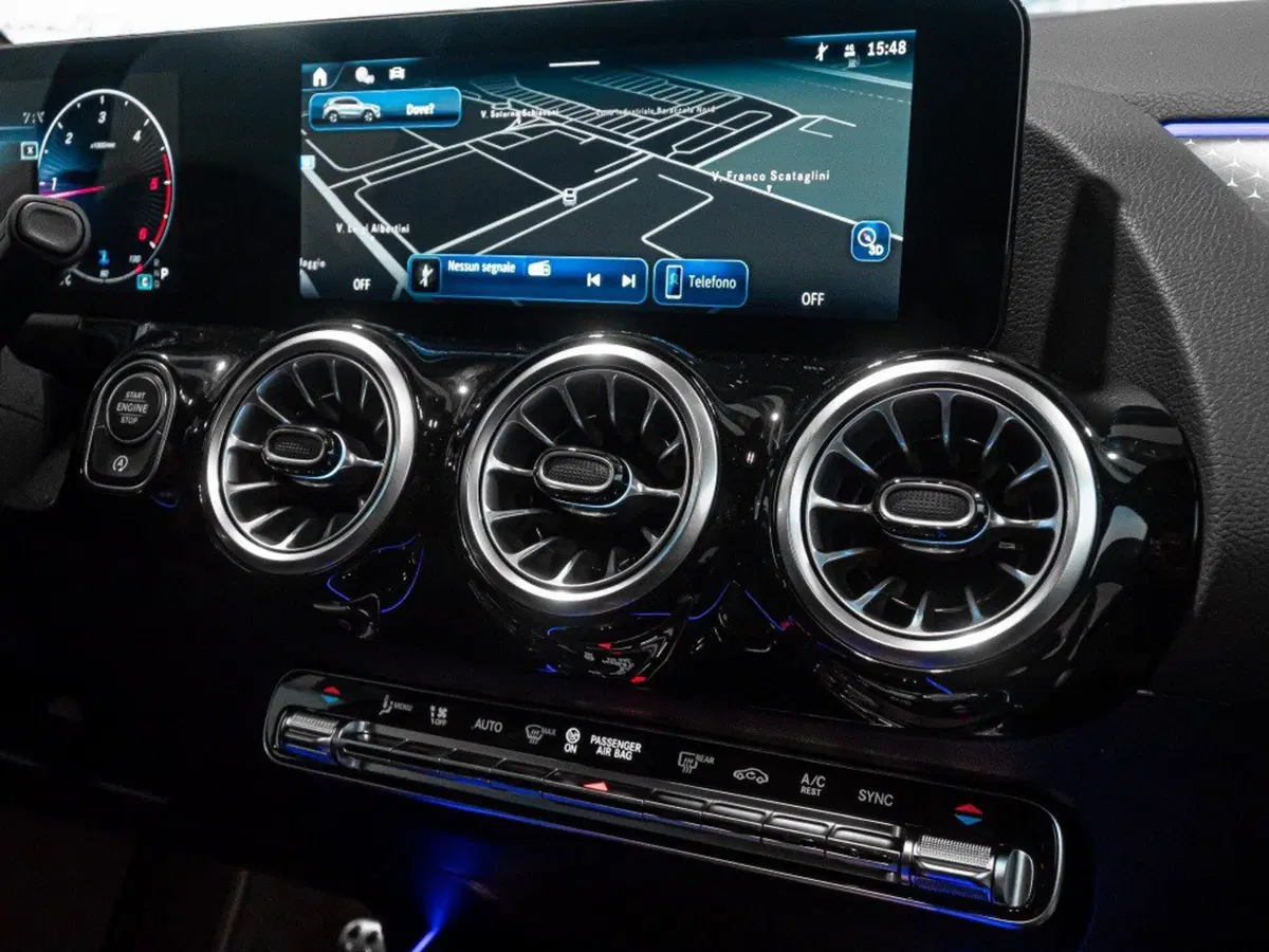 Mercedes-Benz GLA SUV nuova a Ancona (19)