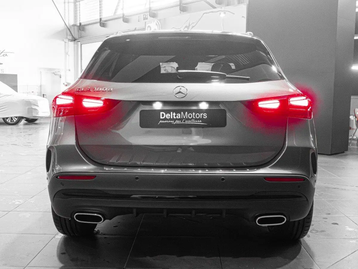 Mercedes-Benz GLA SUV nuova a Ancona (3)