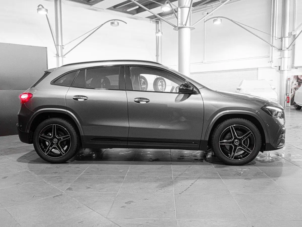 Mercedes-Benz GLA SUV nuova a Ancona (4)