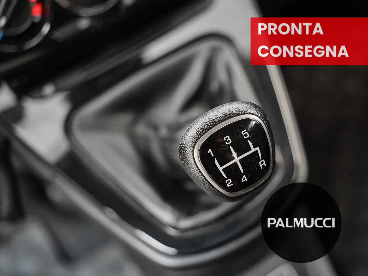 Lancia Ypsilon usata a Prato (12)