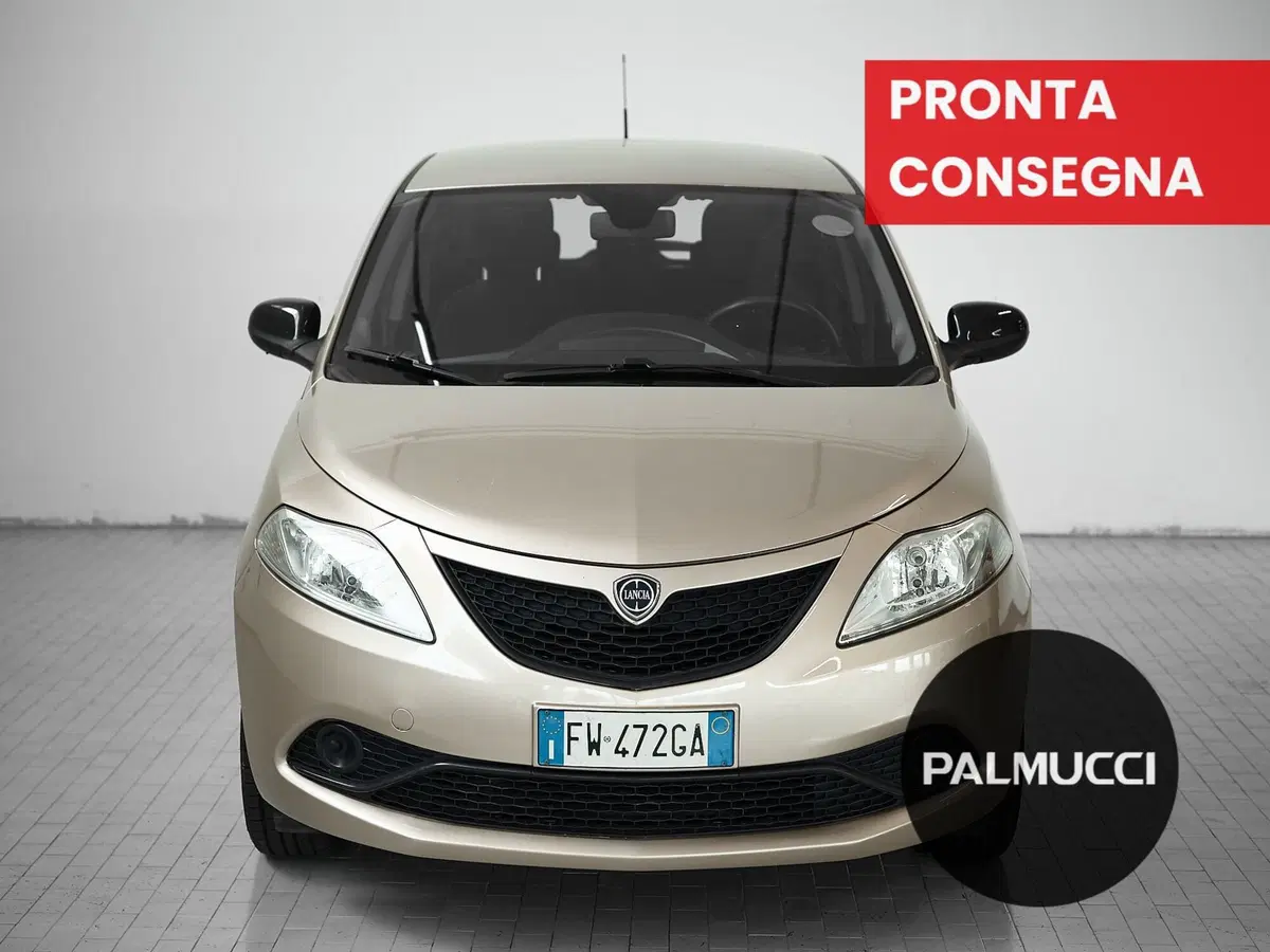 Lancia Ypsilon usata a Prato (2)