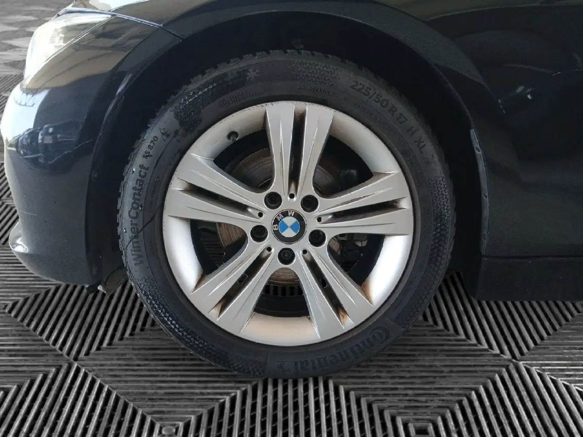 BMW Serie 3 Touring usata a Pordenone (11)
