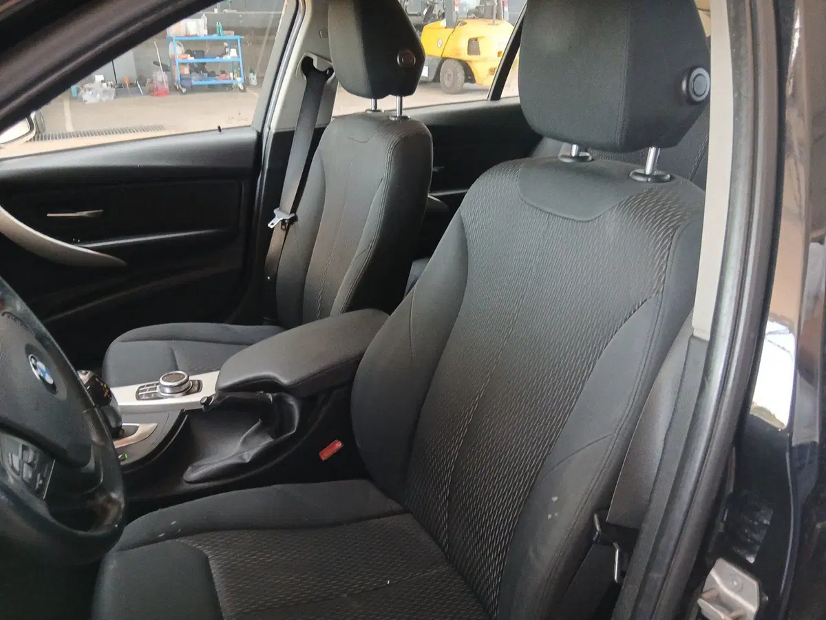BMW Serie 3 Touring usata a Pordenone (12)