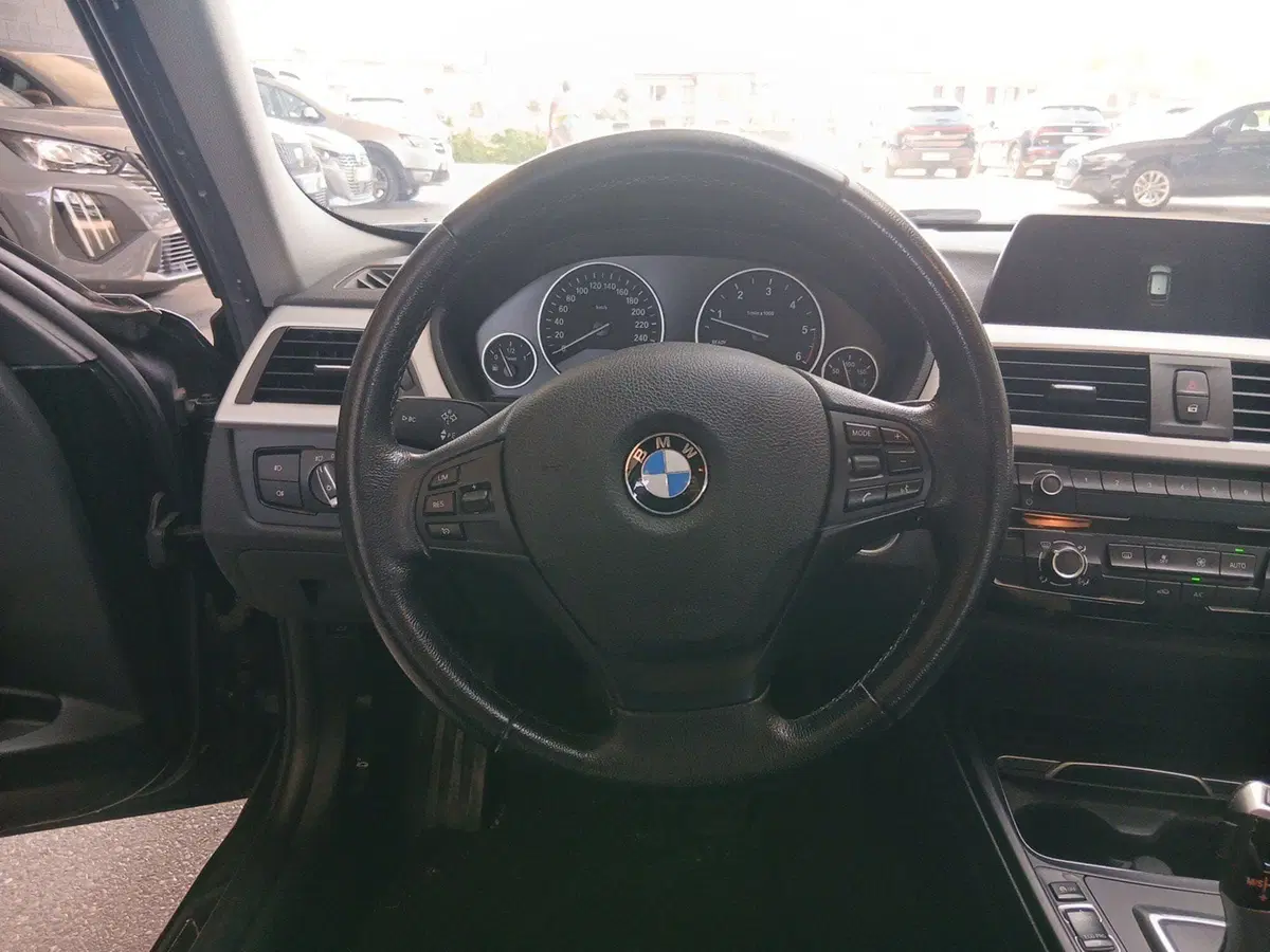 BMW Serie 3 Touring usata a Pordenone (15)