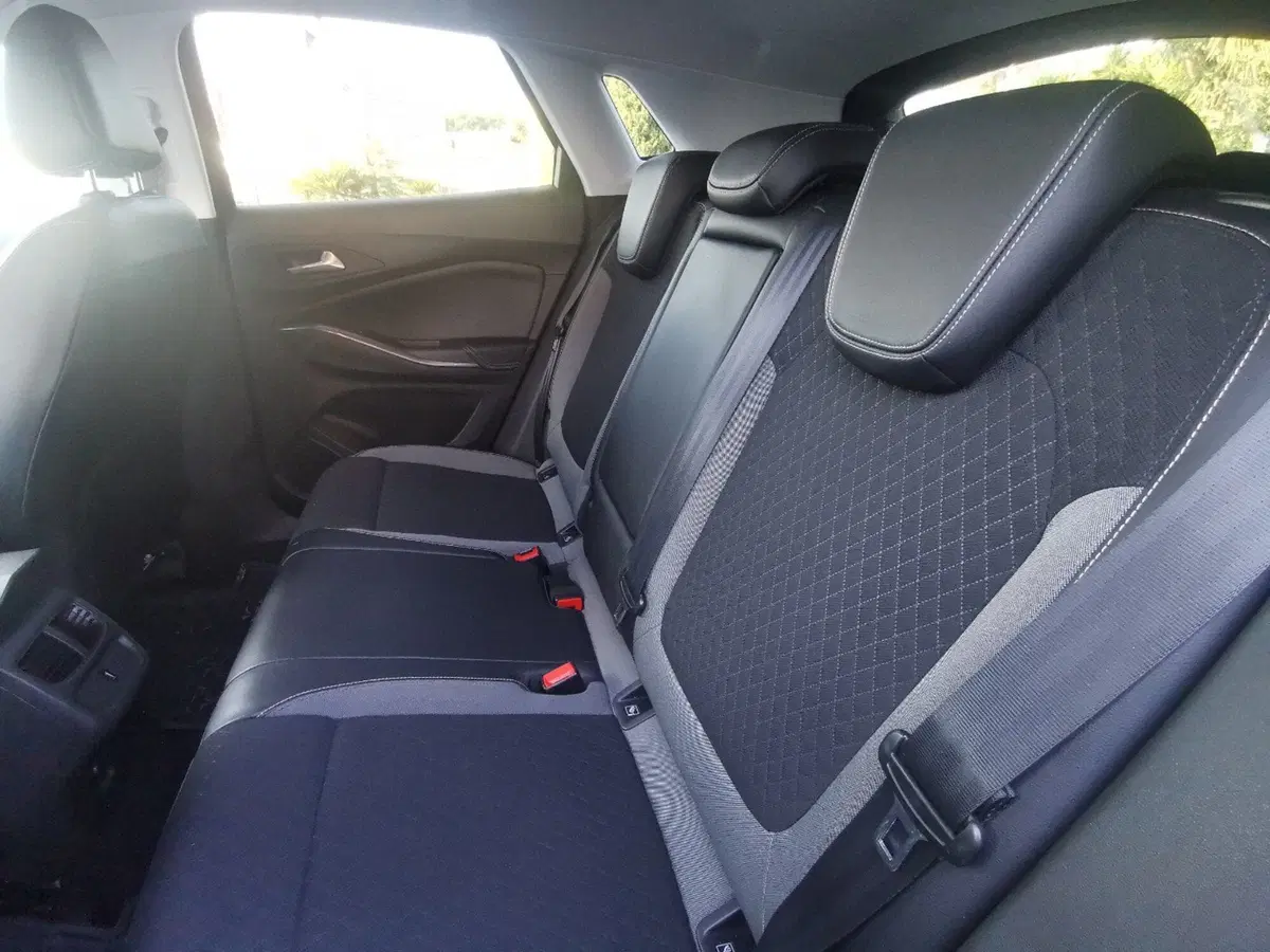 Opel Grandland X usata a Brindisi (11)