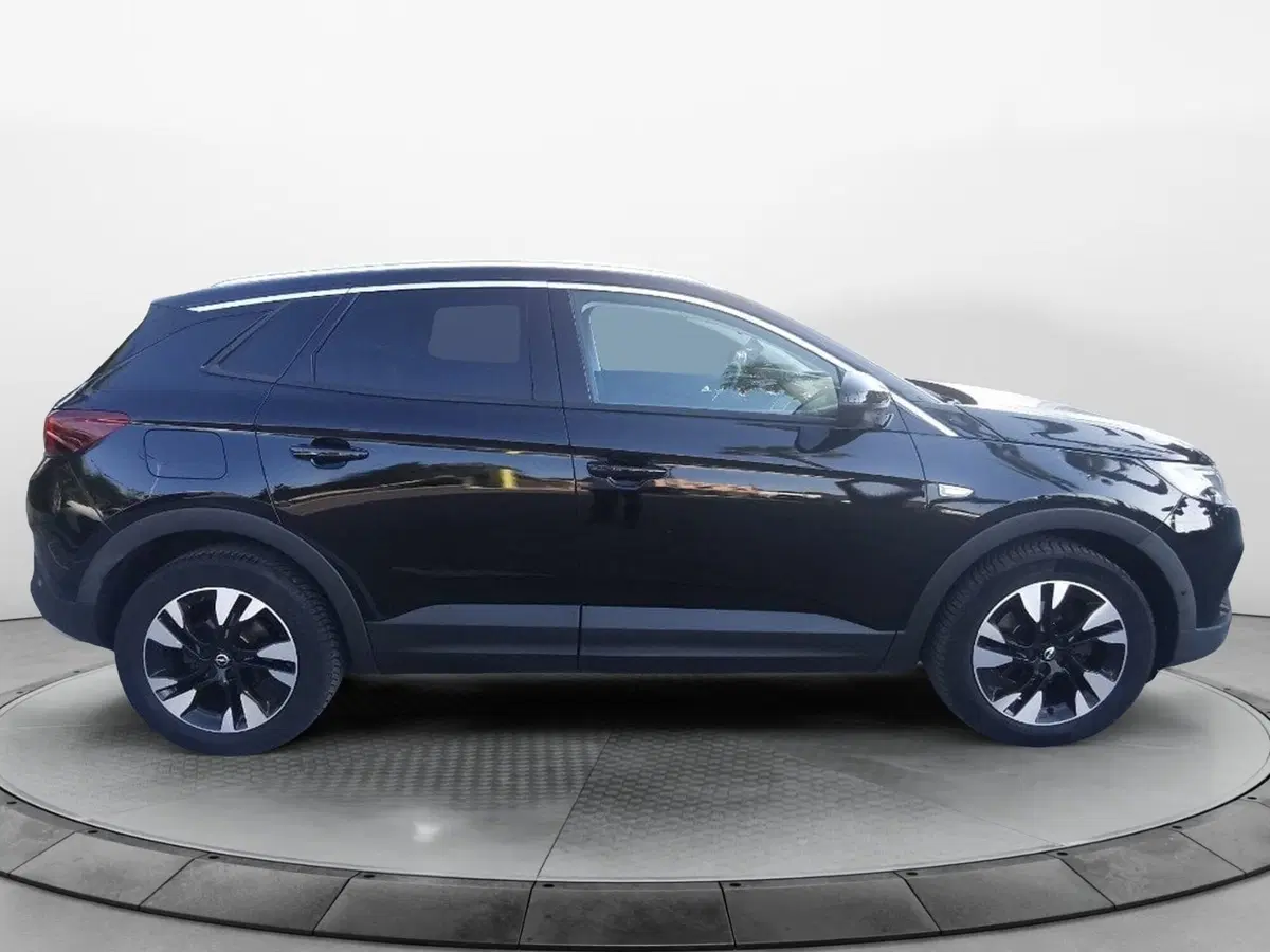 Opel Grandland X usata a Brindisi (8)