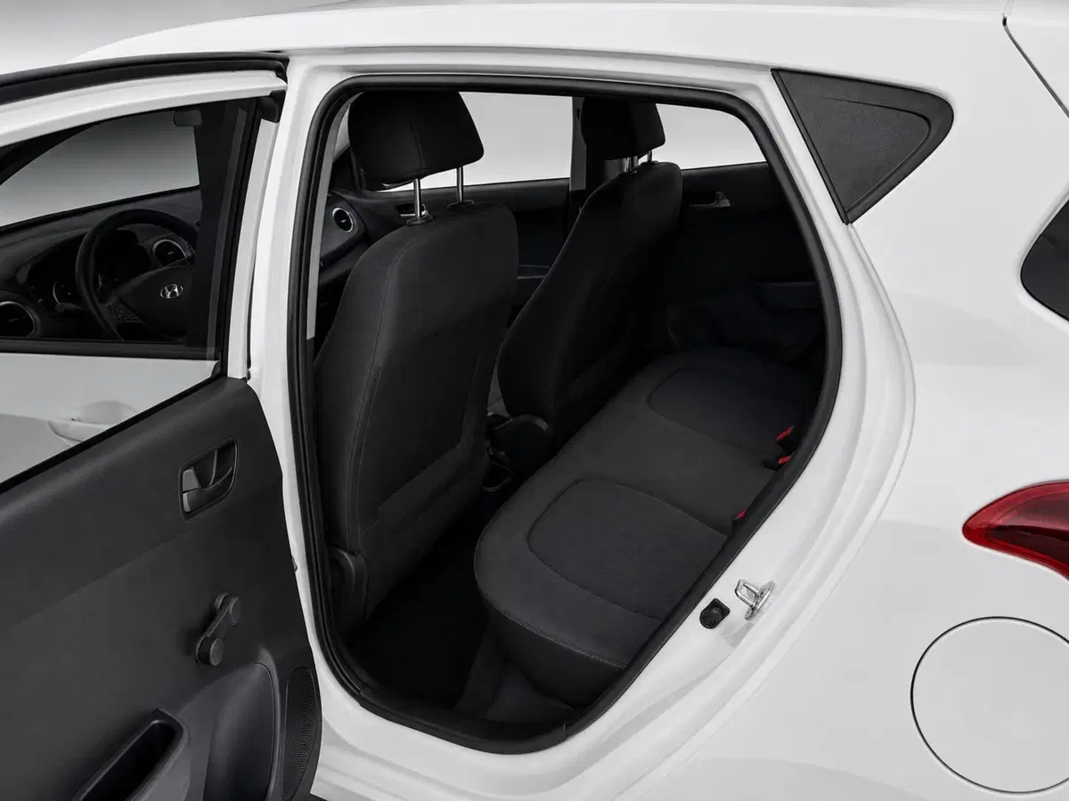 Hyundai i20 usata a Rimini (9)