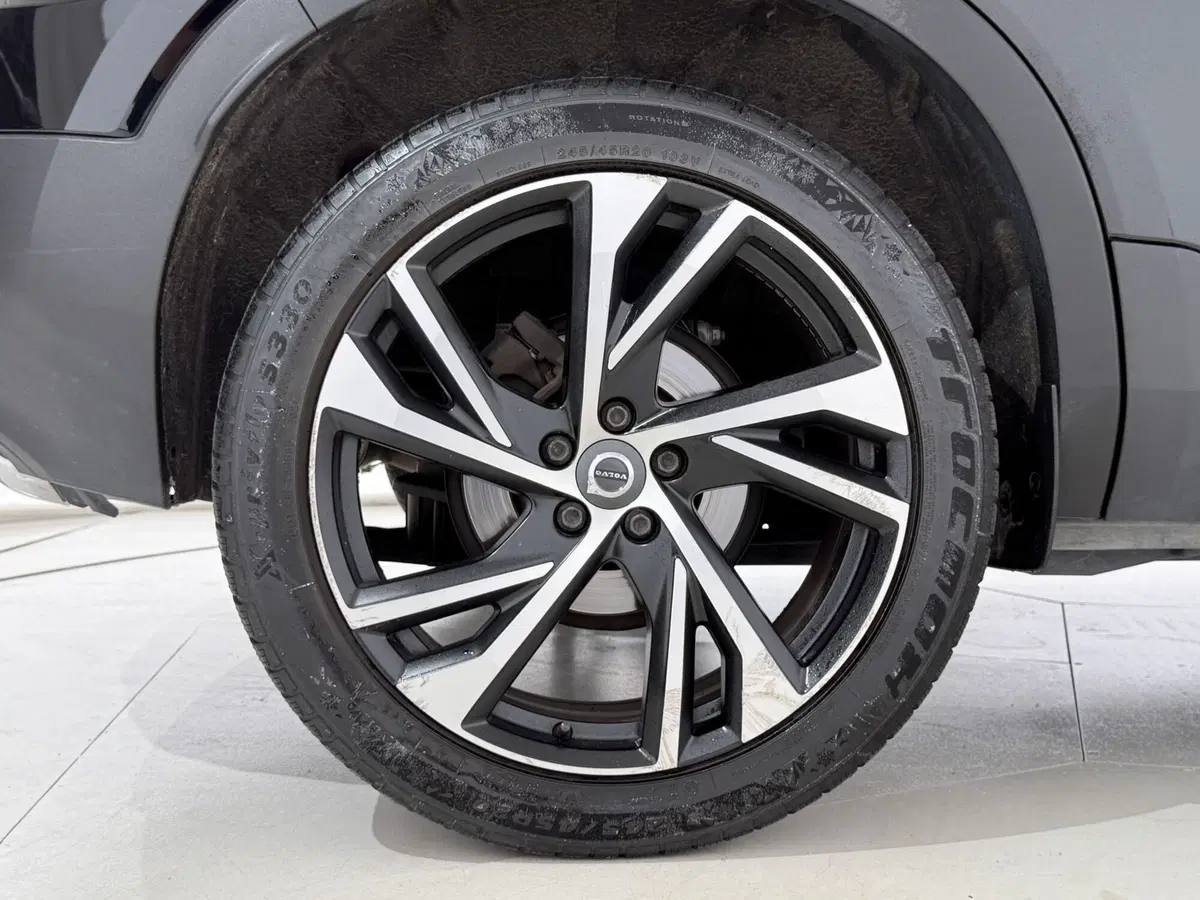 Volvo XC40 usata a Perugia (13)