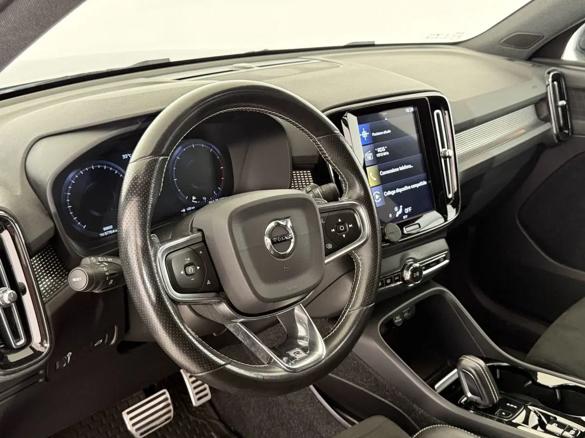 Volvo XC40 usata a Perugia (20)
