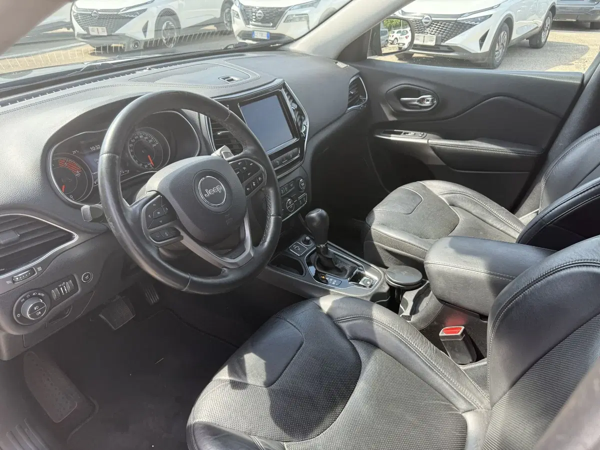 Jeep Cherokee usata a Perugia (17)