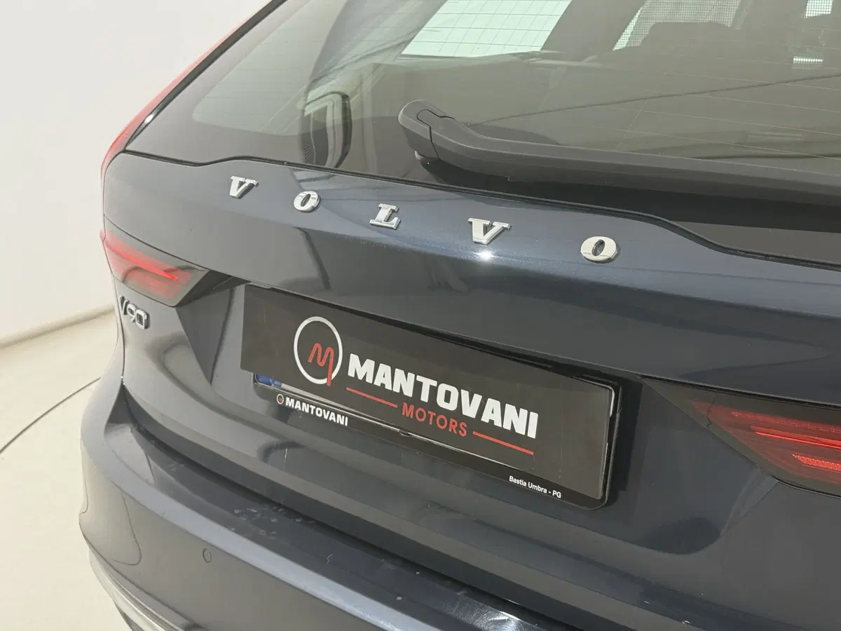 Volvo V90 usata a Perugia (10)