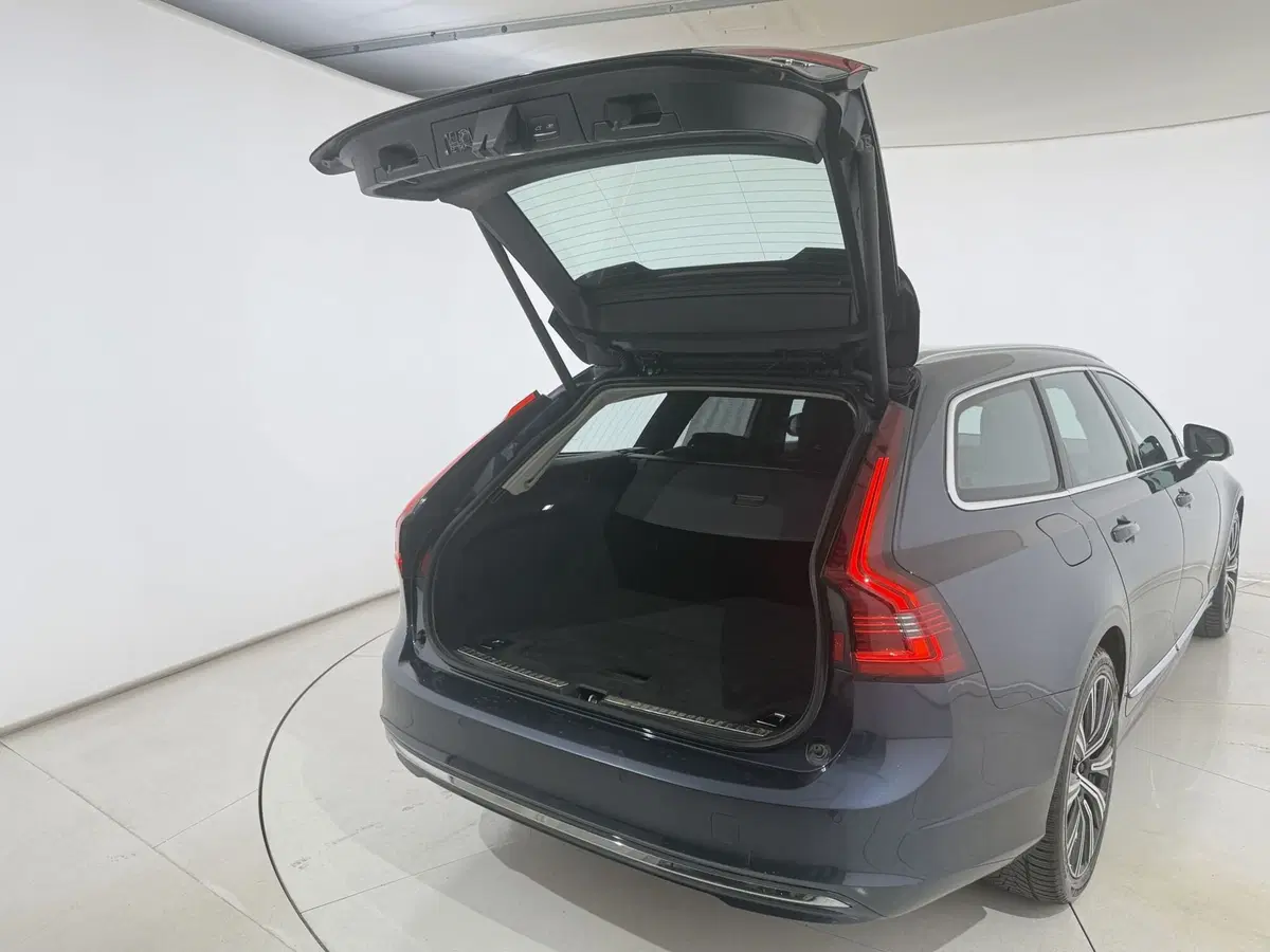 Volvo V90 usata a Perugia (16)