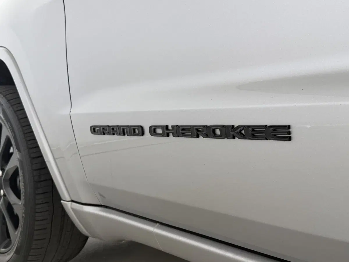 Jeep Grand Cherokee usata a Perugia (17)