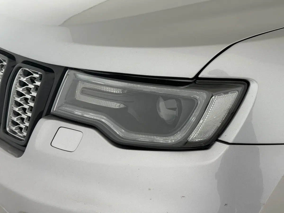 Jeep Grand Cherokee usata a Perugia (18)