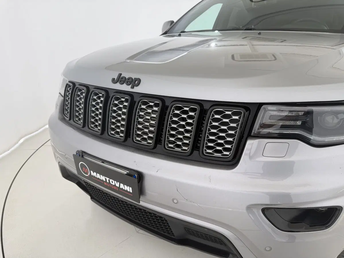 Jeep Grand Cherokee usata a Perugia (19)