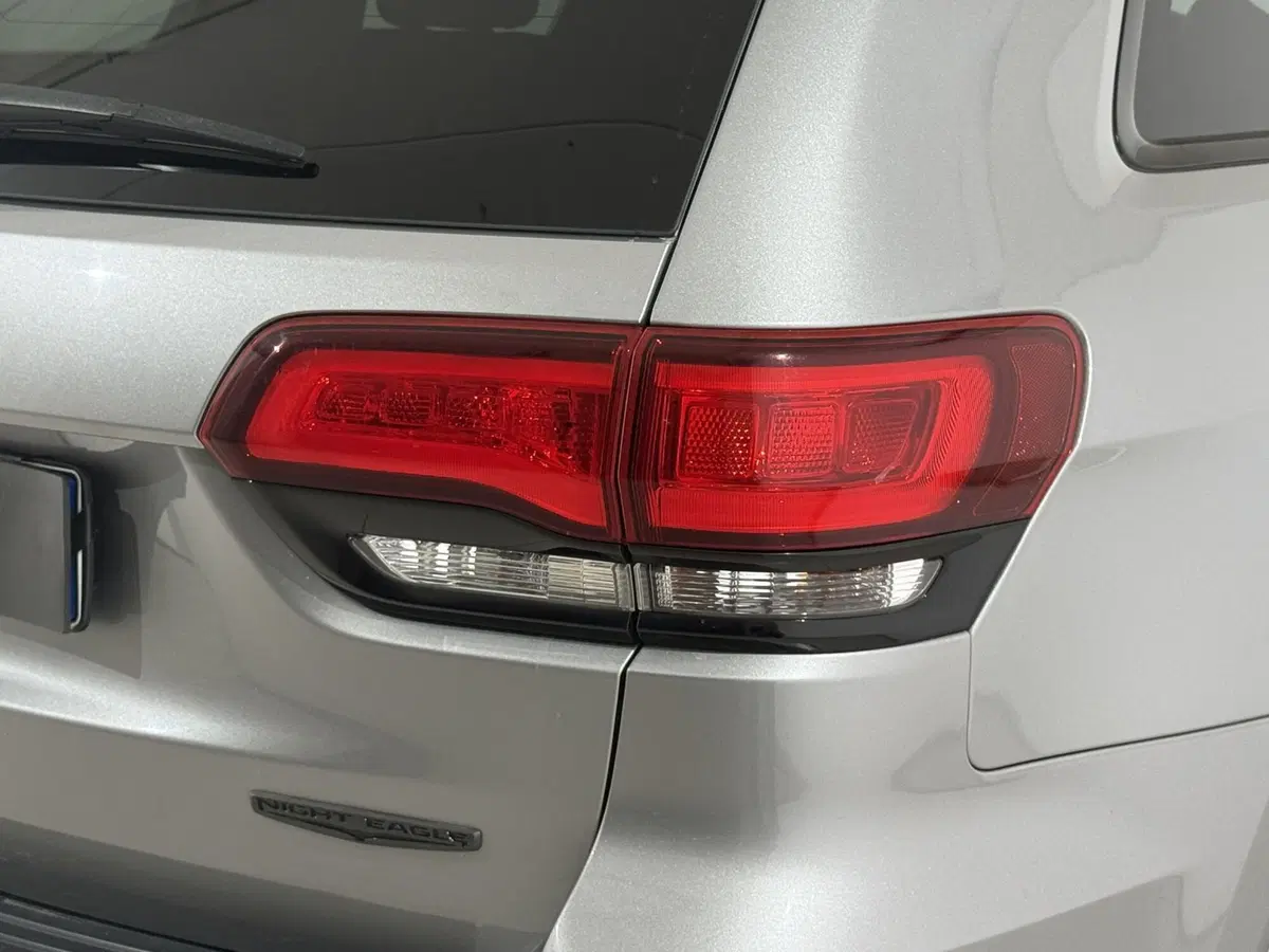 Jeep Grand Cherokee usata a Perugia (9)