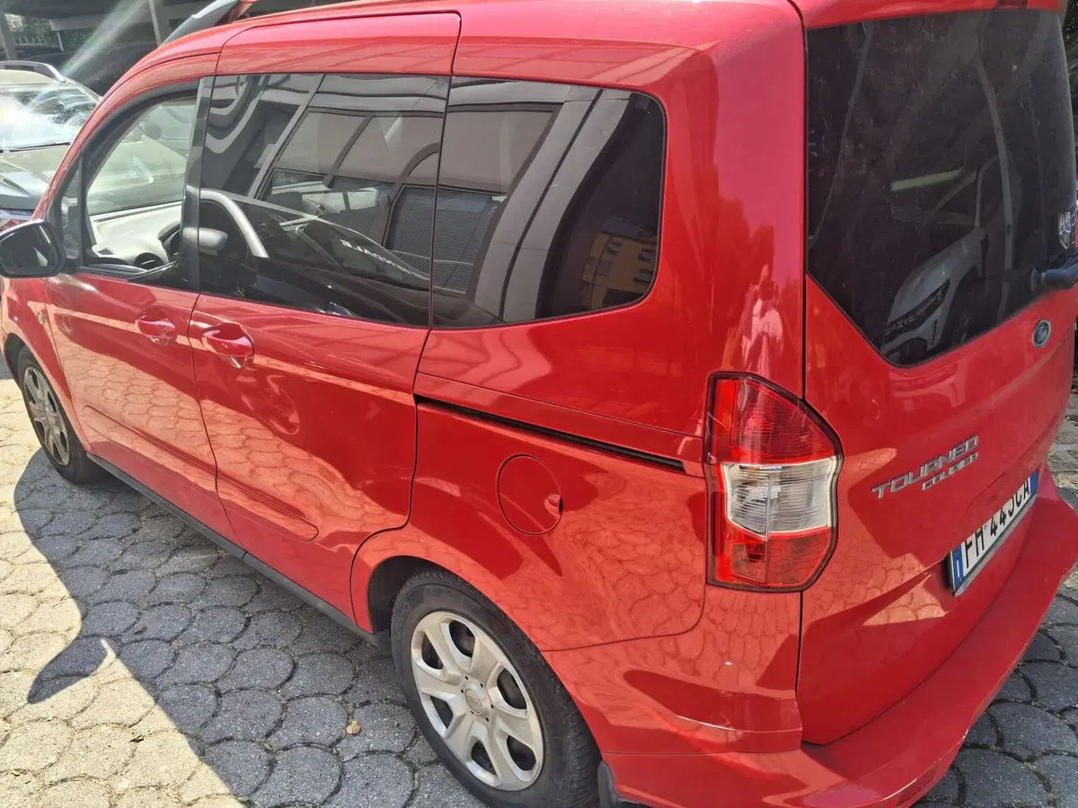 Ford Tourneo Courier usata a Firenze (5)