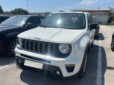 Jeep Renegade 1.6 mjt Limited 2wd 130cv del 2023 usata a Bari