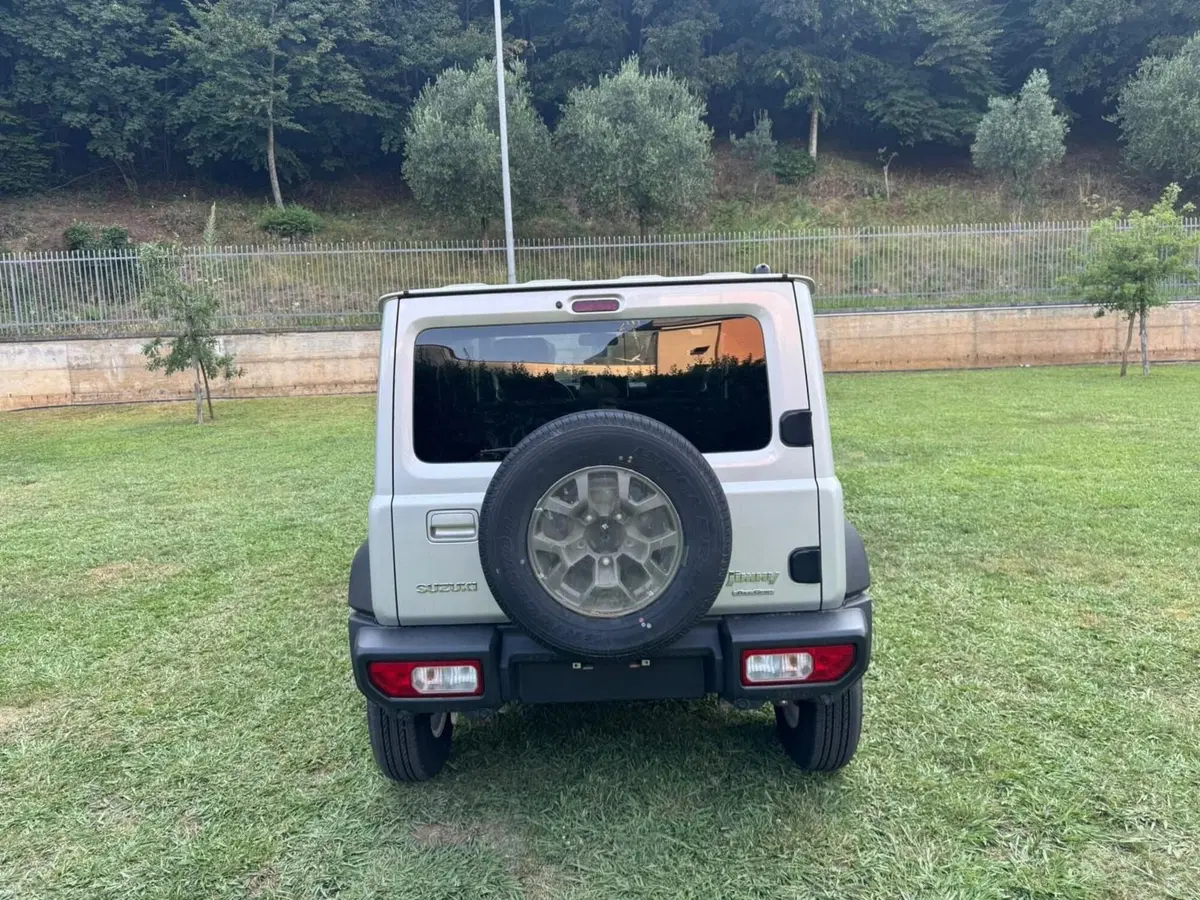 Suzuki Jimny nuova a Salerno (11)
