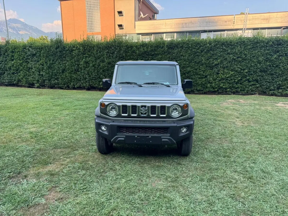 Suzuki Jimny nuova a Salerno (9)