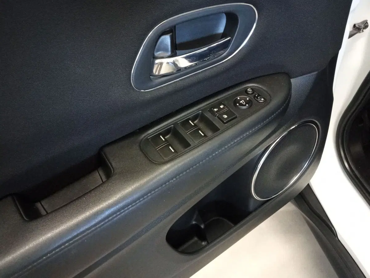 Honda HR-V usata a Rimini (10)