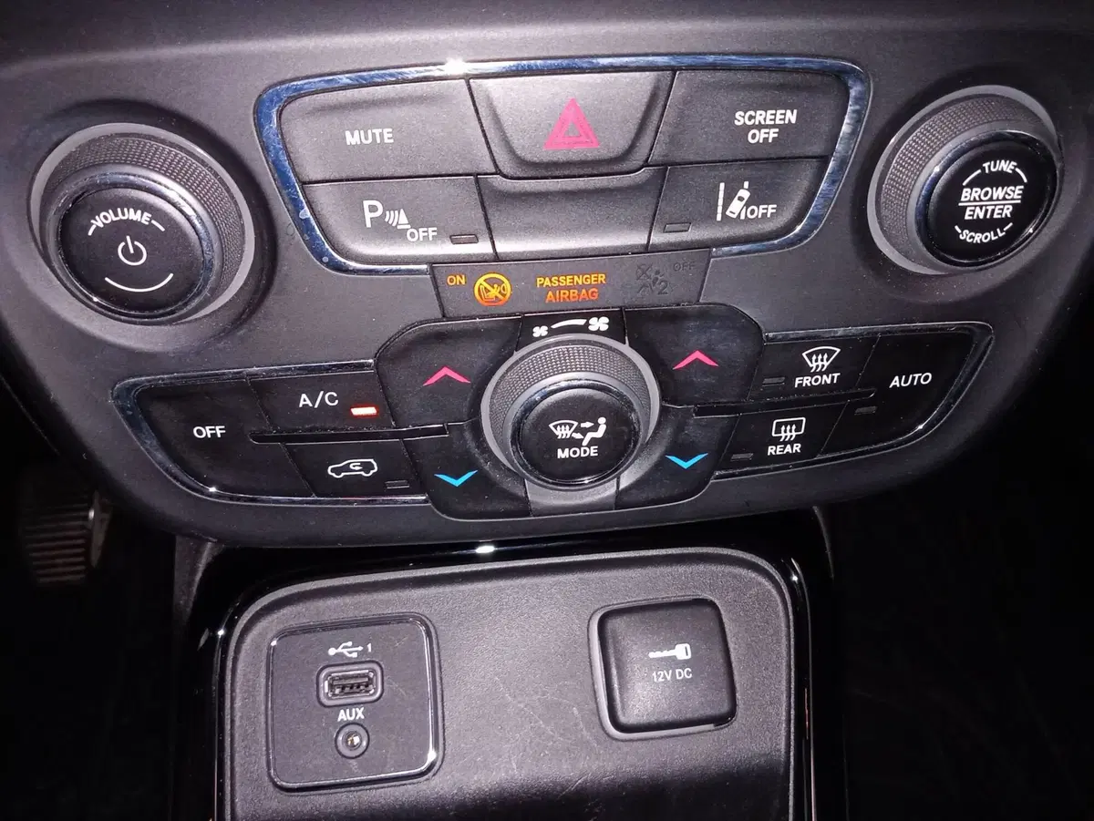 Jeep Compass usata a Rimini (14)
