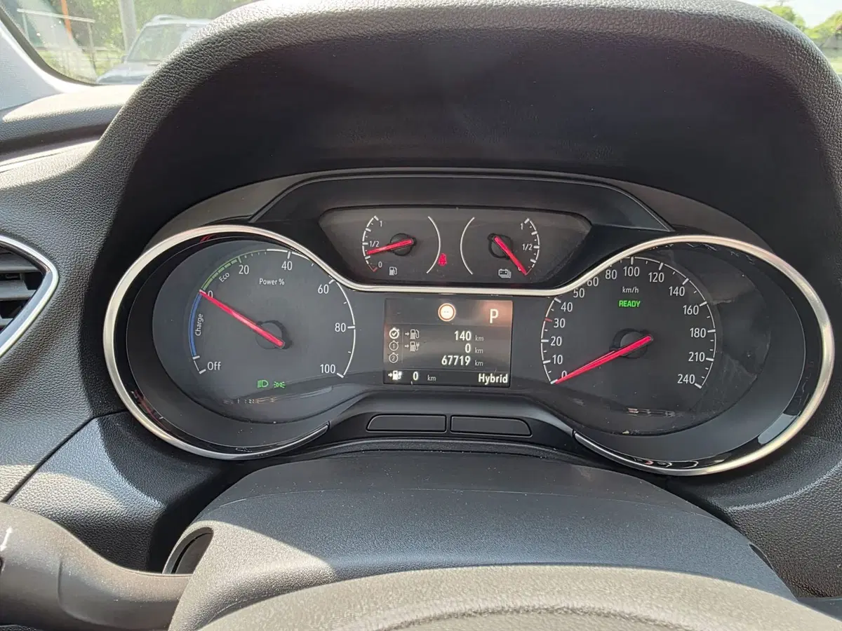 Opel Grandland X usata a Rimini (16)