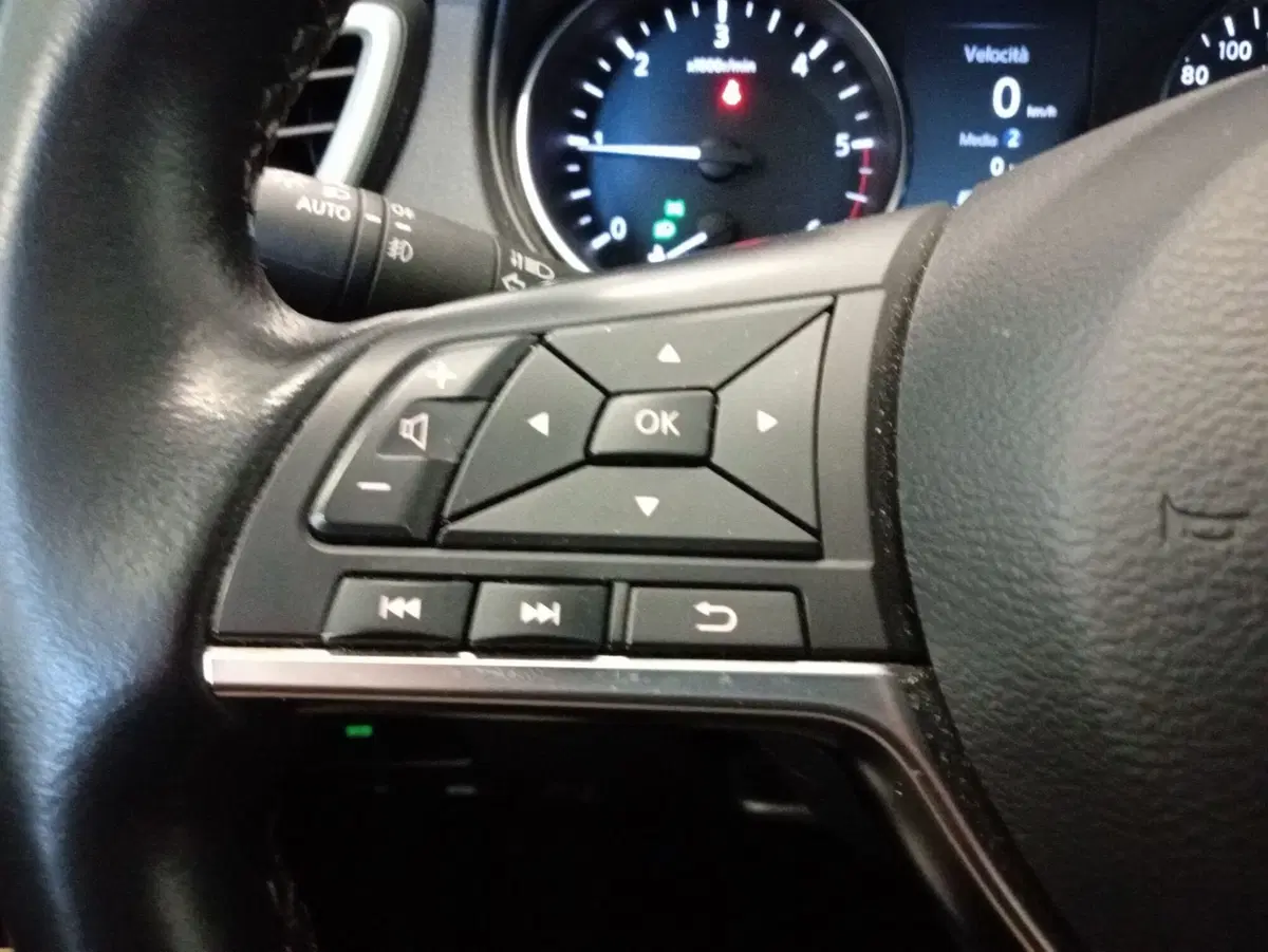 Nissan Qashqai usata a Rimini (11)