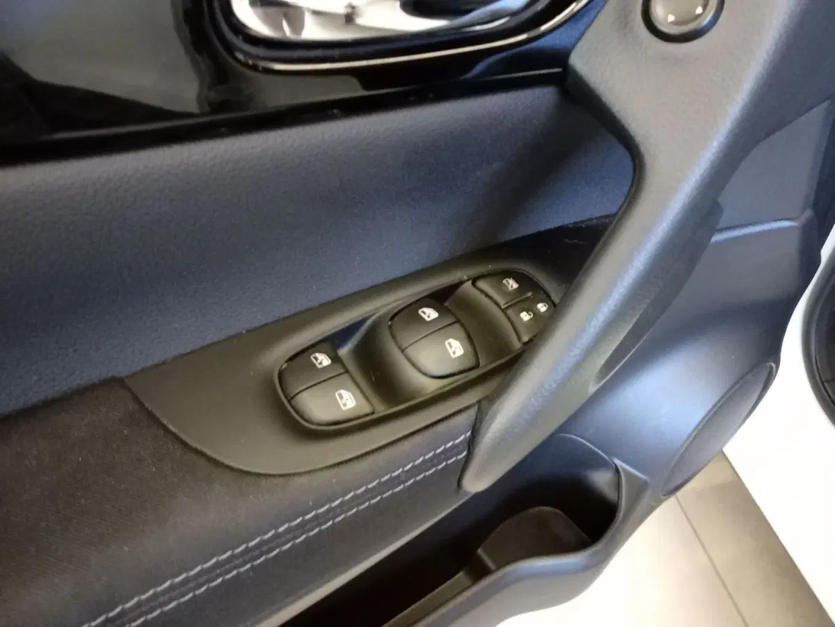 Nissan Qashqai usata a Rimini (16)