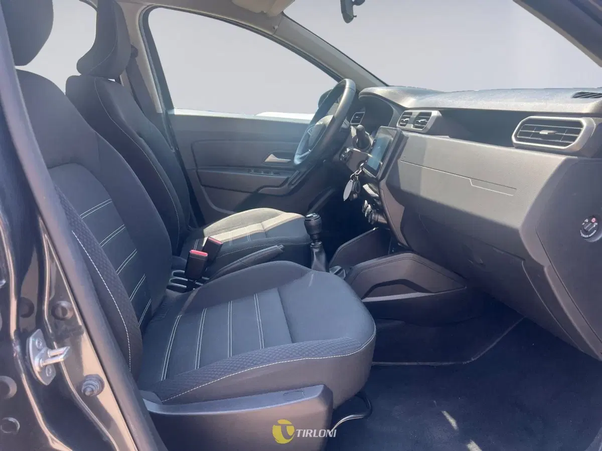 Dacia Duster usata a Milano (11)